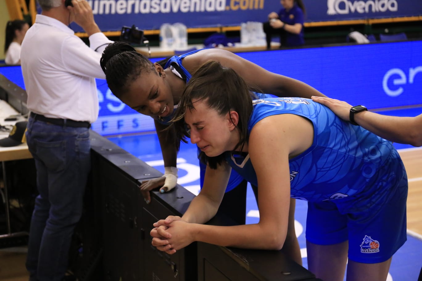 Avenida se mete en la final de la Liga ante el Barça CBS