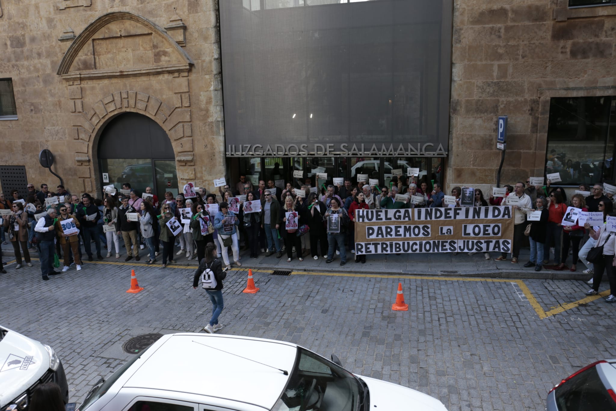 Los trabajadores de Justicia protestan en las calles en Salamanca