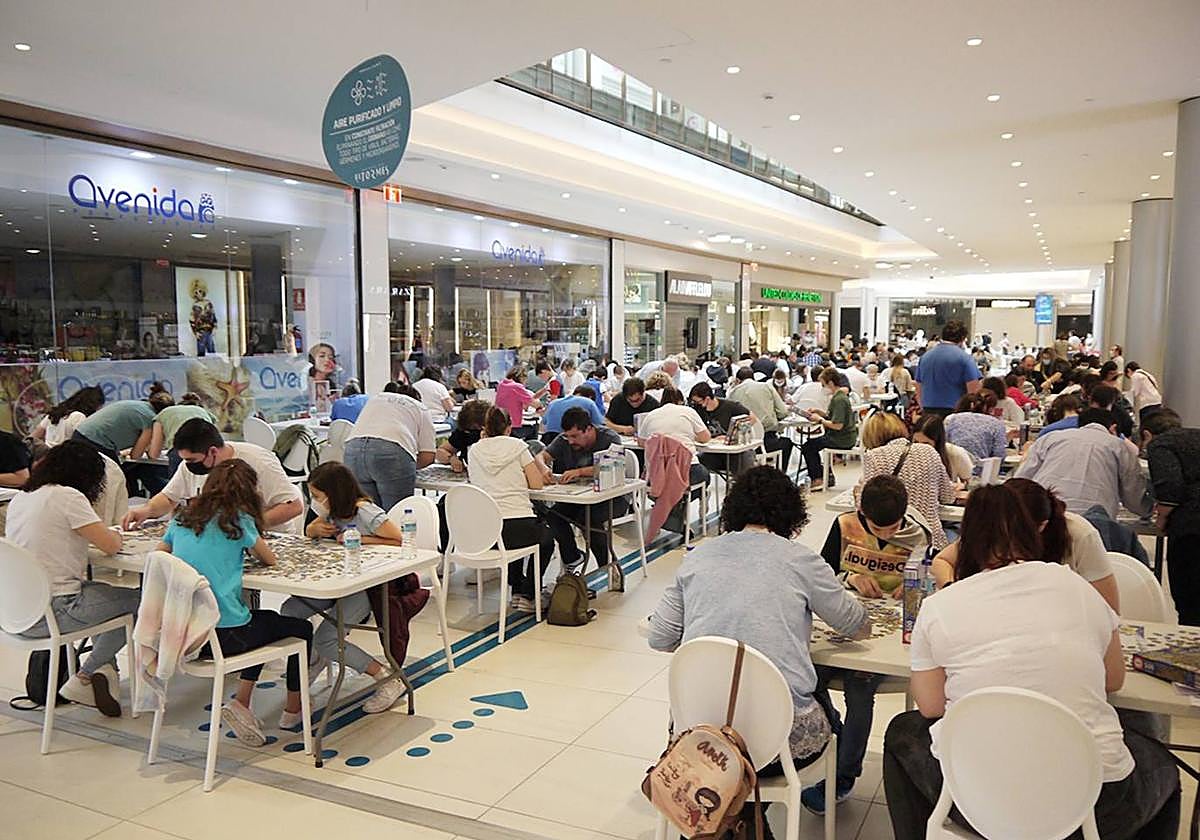Participantes en la primera edición del Concurso de Puzzles celebrado en El Tormes.