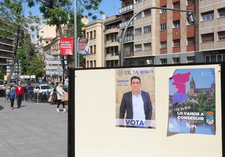 Imagen principal - El &#039;decorado&#039; electoral: Salamanca parcelada por calles para los partidos