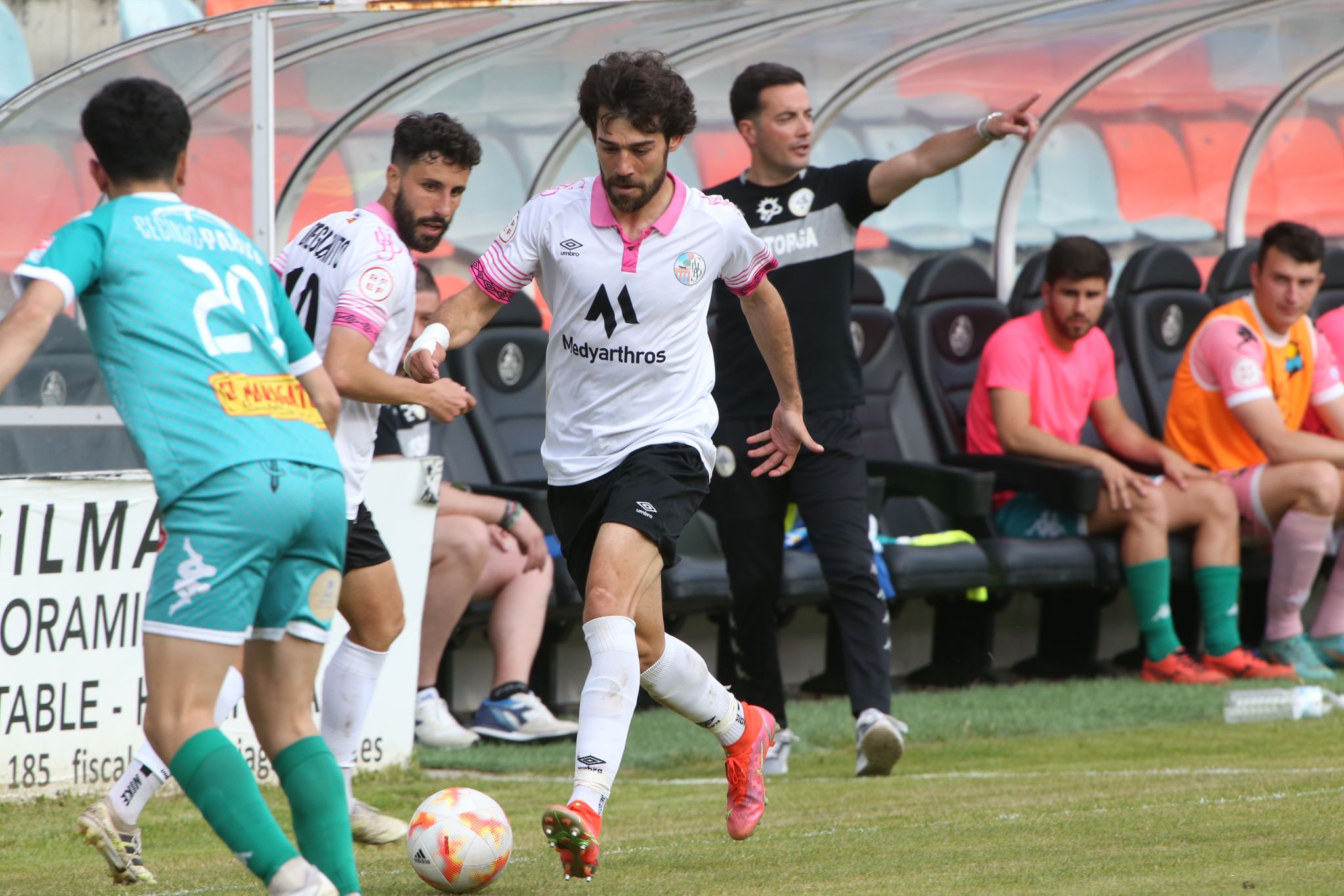 El Salamanca UDS deja vivo al Atlético Astorga en ida de la final regional del playoff (3-1)