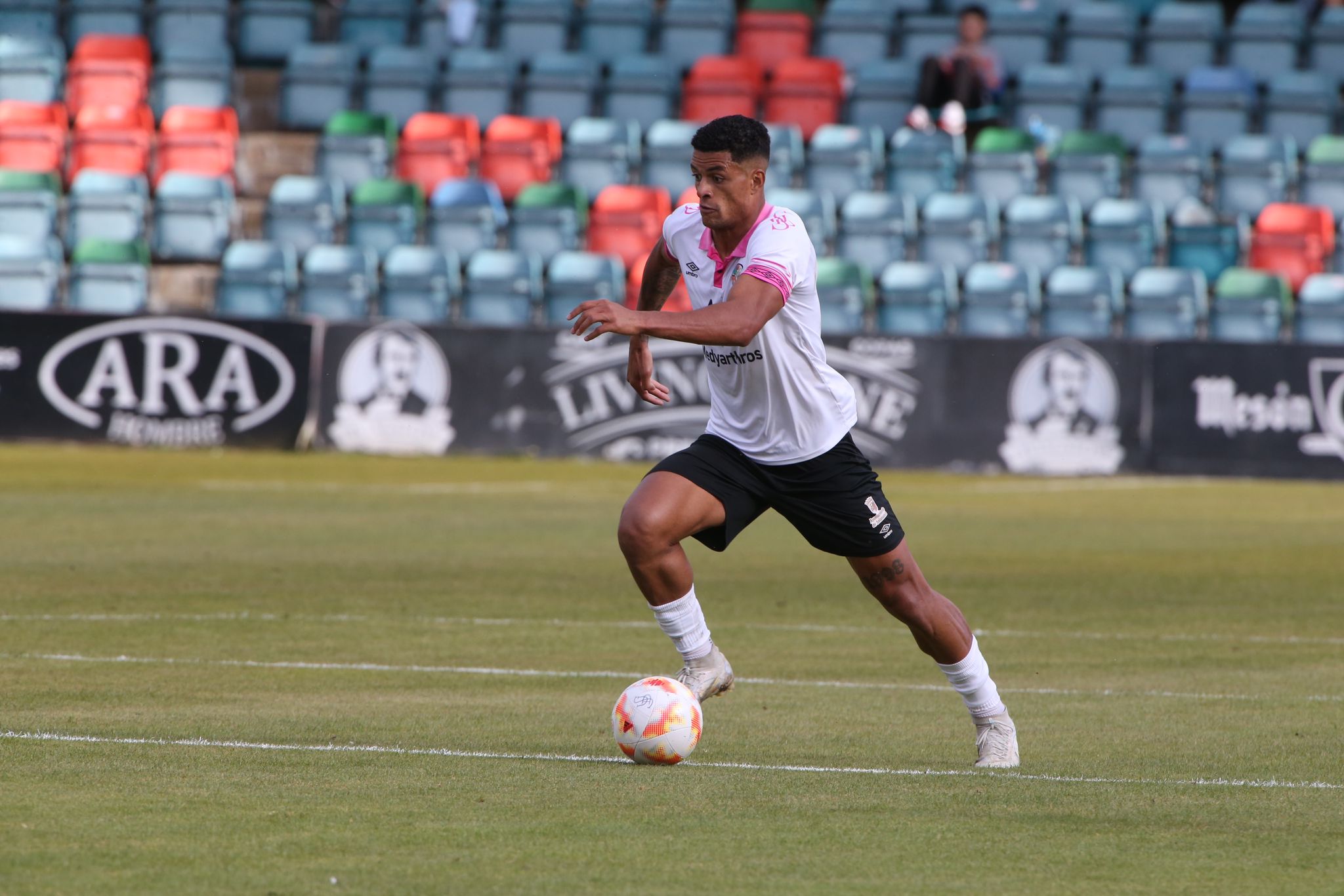 El Salamanca UDS deja vivo al Atlético Astorga en ida de la final regional del playoff (3-1)