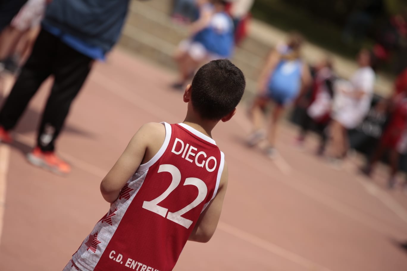 El Día del MiniBasket reúne a 800 chavales en Jesuitas