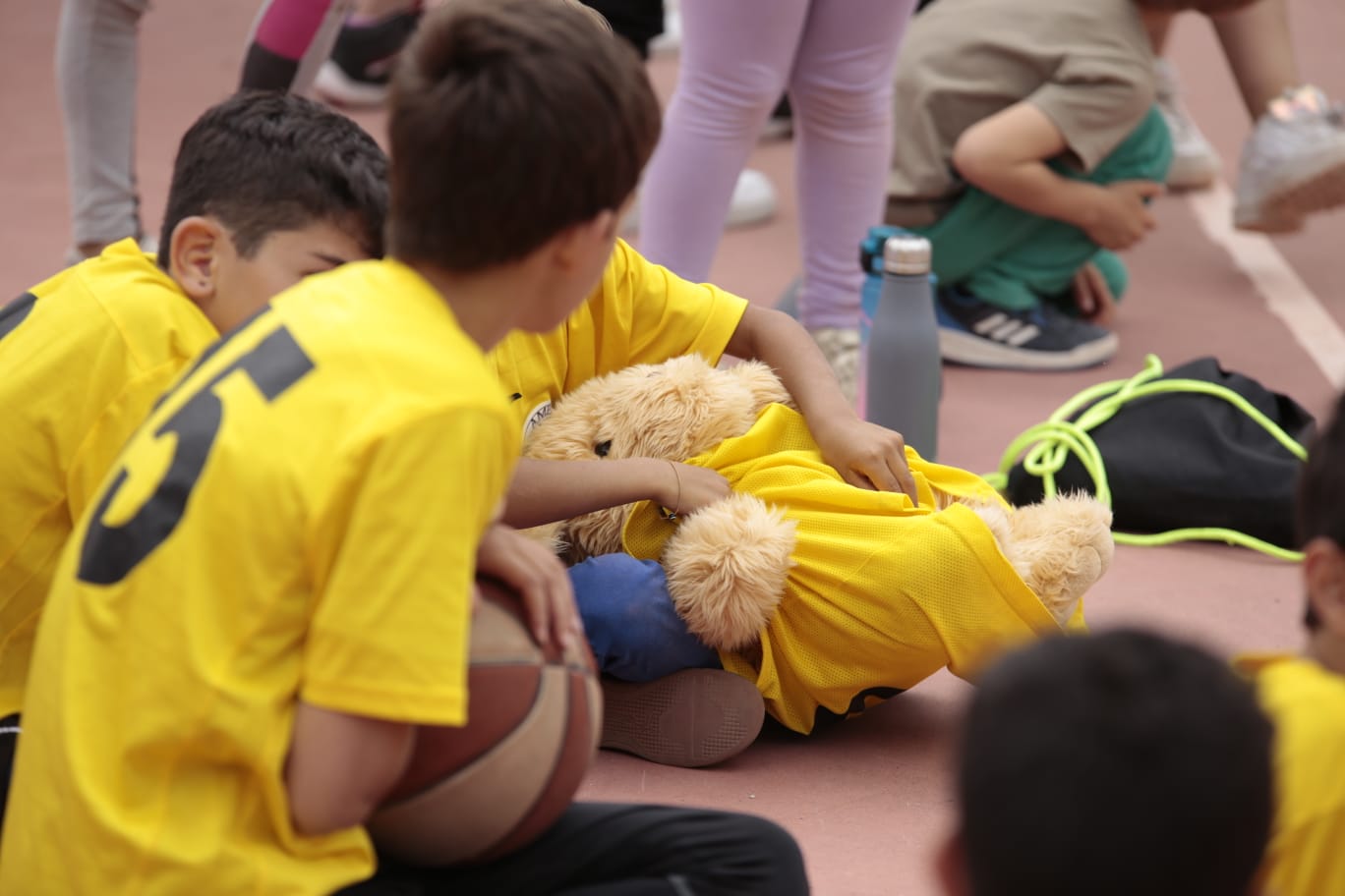 El Día del MiniBasket reúne a 800 chavales en Jesuitas
