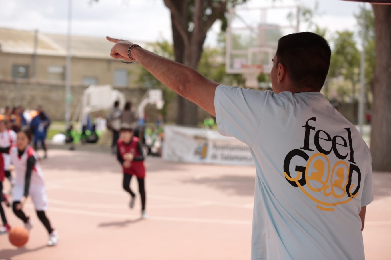 El Día del MiniBasket reúne a 800 chavales en Jesuitas