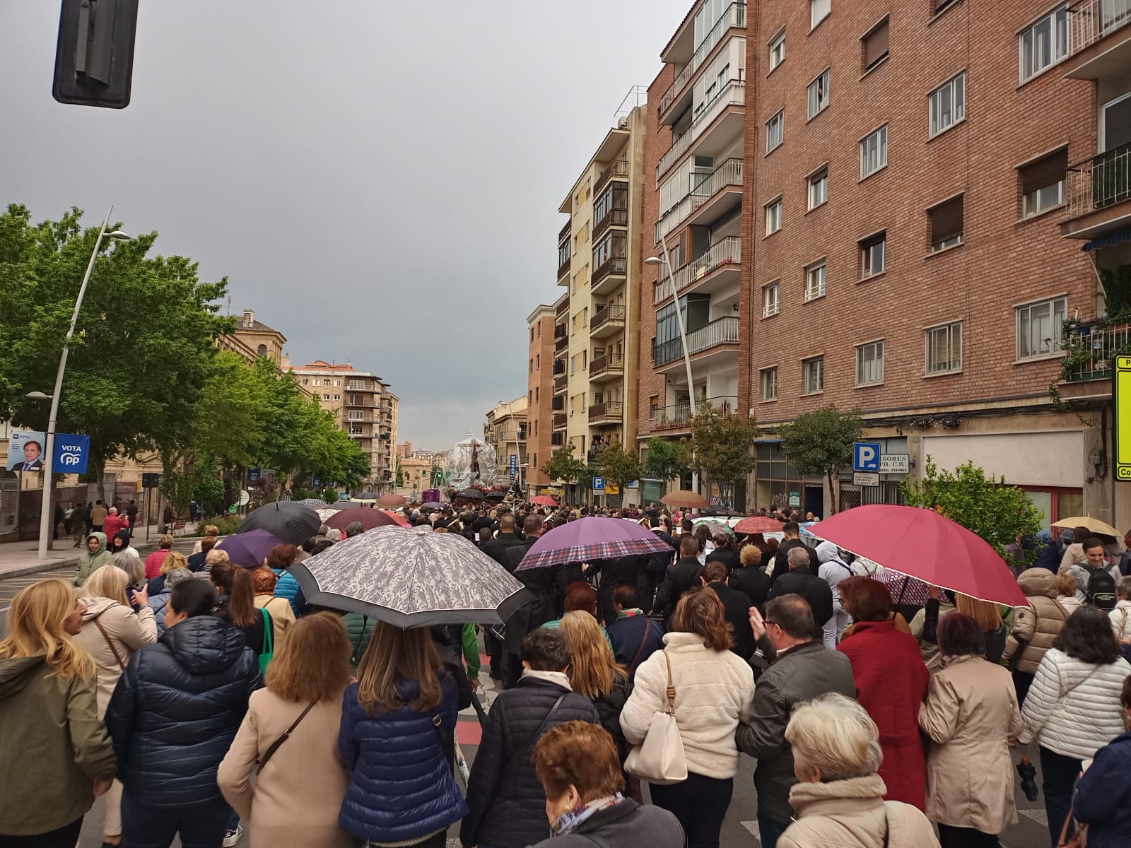 Salamanca rinde culto al Cristo de los Milagros