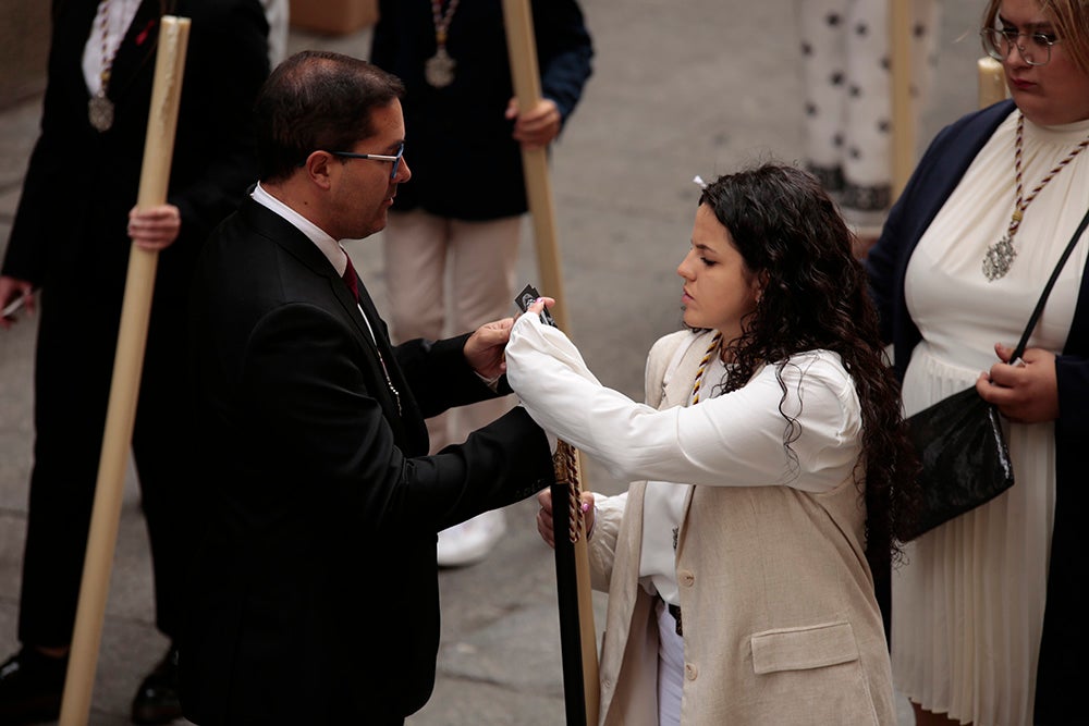 La Cofradía del Rosario celebra la llegada de la «Sacra Conversación» a la Pasión charra