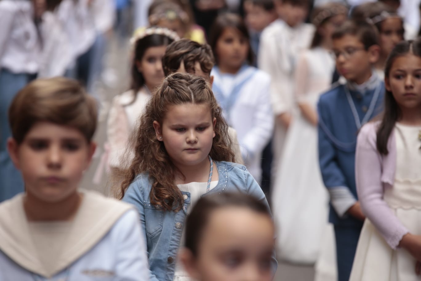 La lluvia no impide la salida de la tradicional procesión de María Auxiliadora