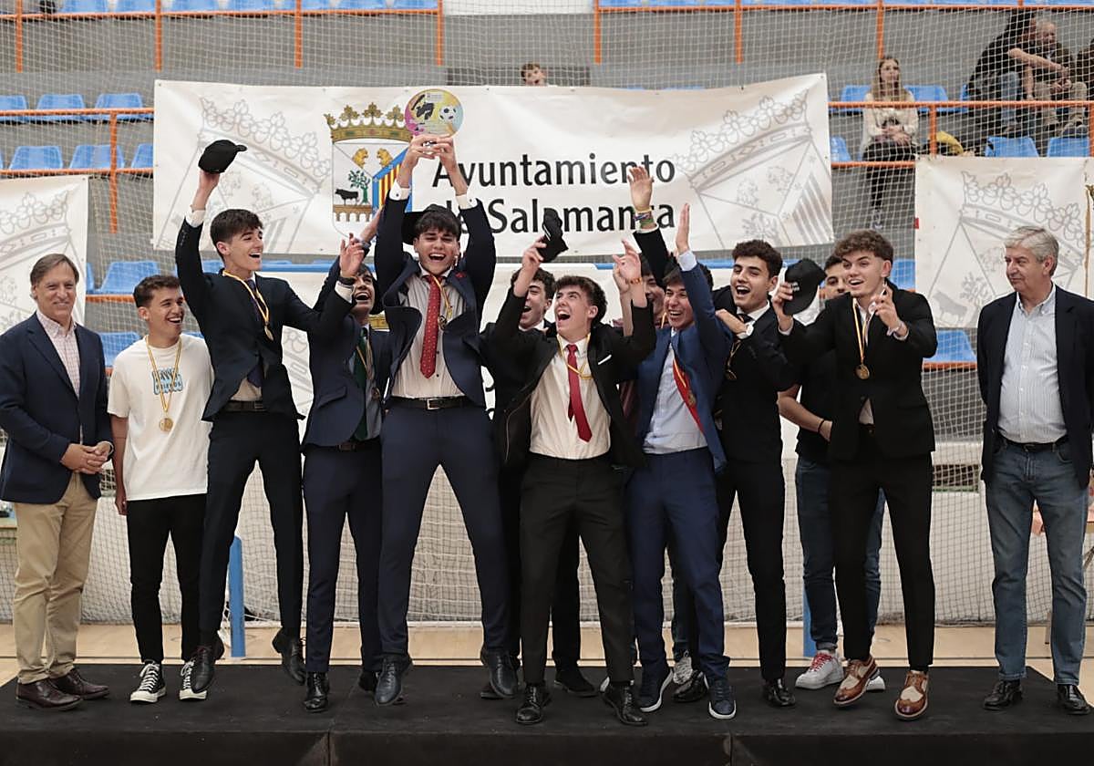 Fiesta final de los Juegos Escolares con la entrega de las medallas