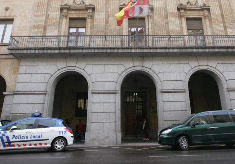 Año y medio de cárcel tras ser sorprendido vendiendo una papelina de cocaína en Salamanca