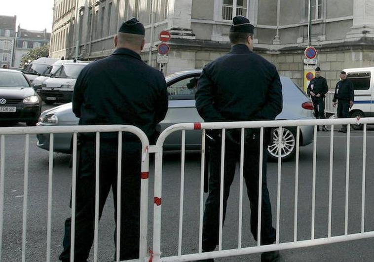 Condenados los gendarmes franceses detenidos en Fuentes de Oñoro transportando explosivos