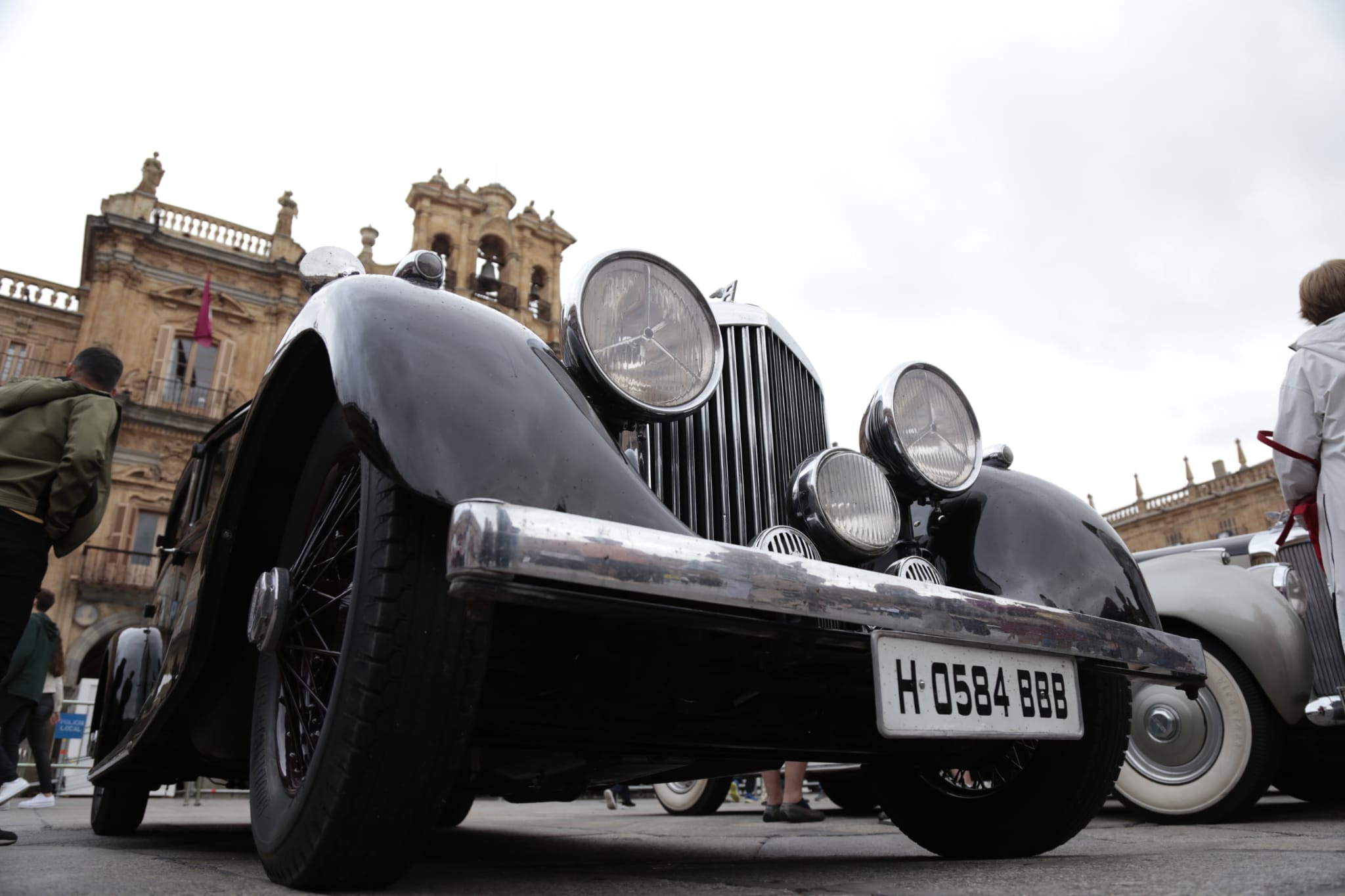 Los coches de la 25º edición del Rally Protagonistas llegan a Salamanca