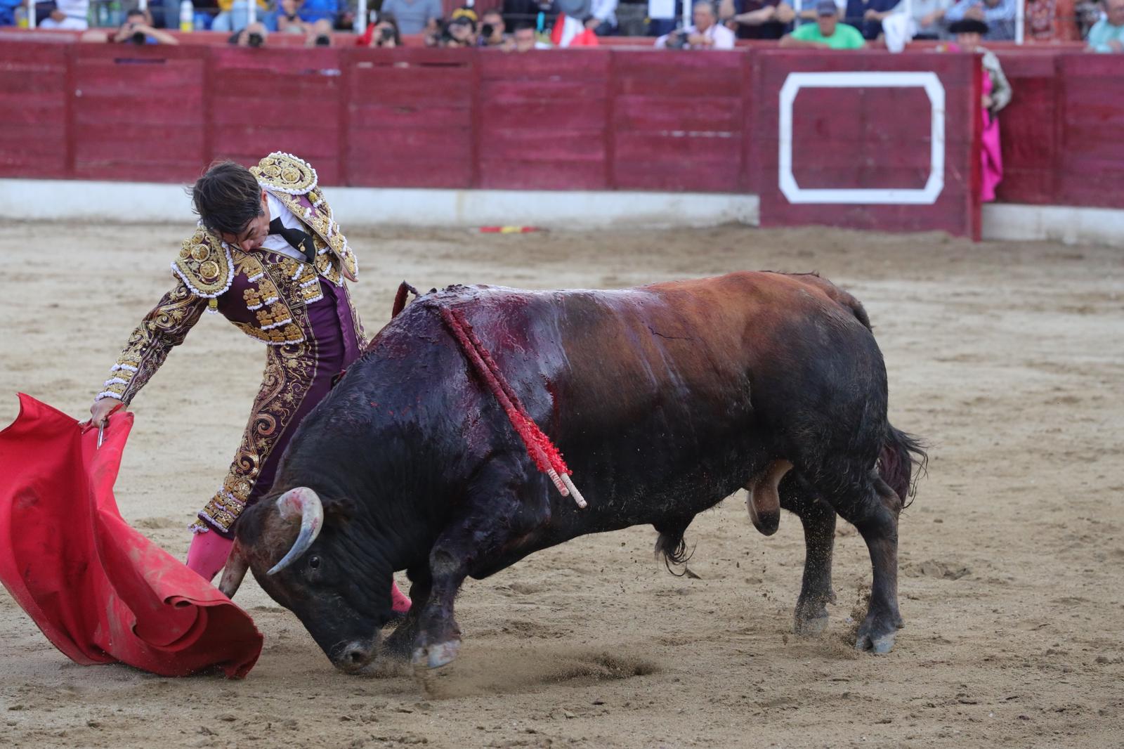 Apoteósica despedida de López Chaves en Ledesma