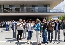 Concentración de funcionarios en la sede de la Junta de Castilla y León en Salamanca.