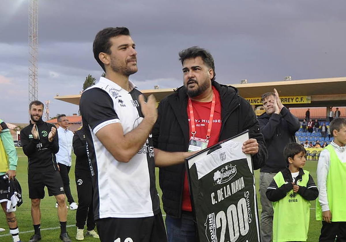 Unionistas ofrece seis años de contrato a De la Nava en el verde y en los despachos