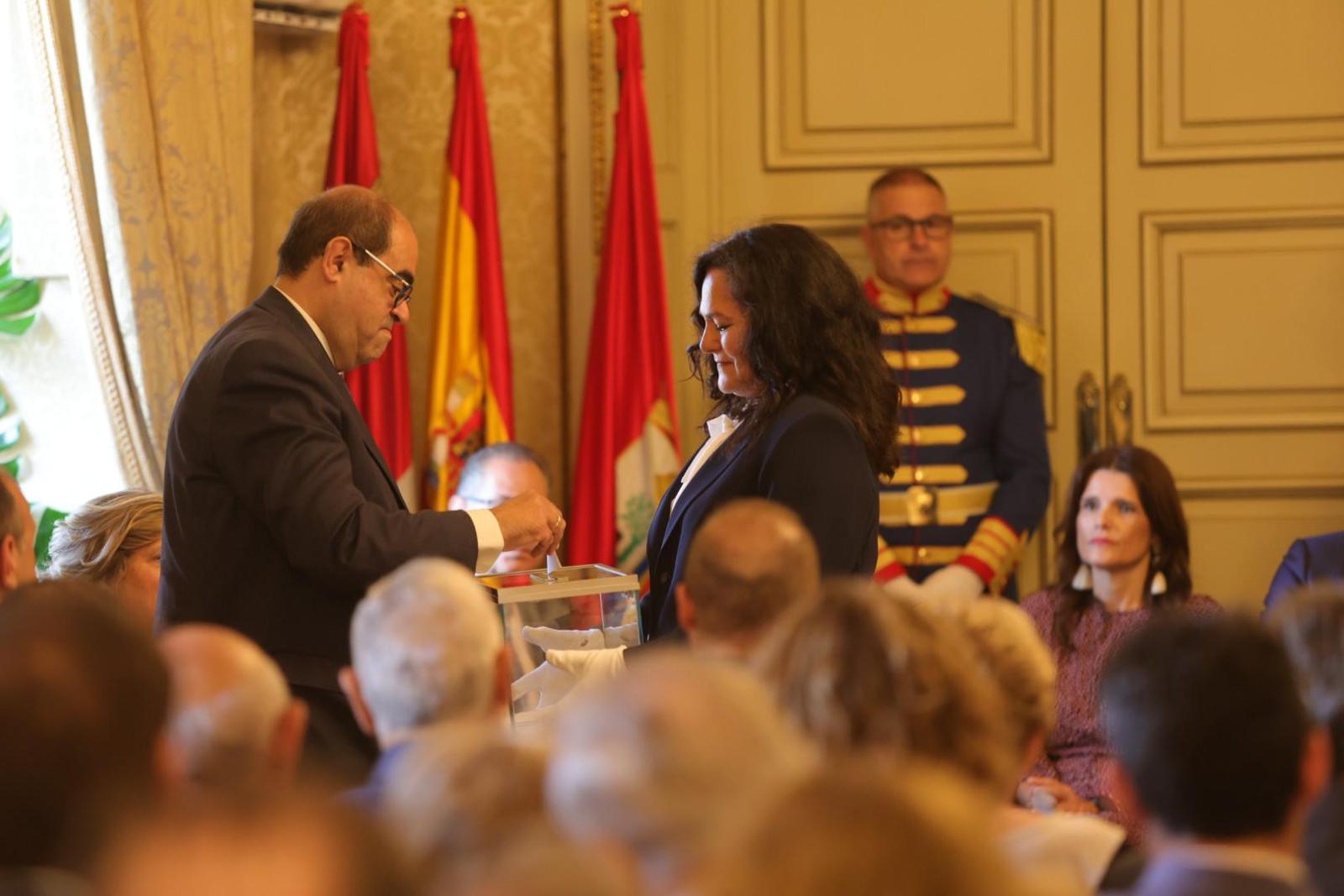 Carlos García Carbayo ya es alcalde de Salamanca
