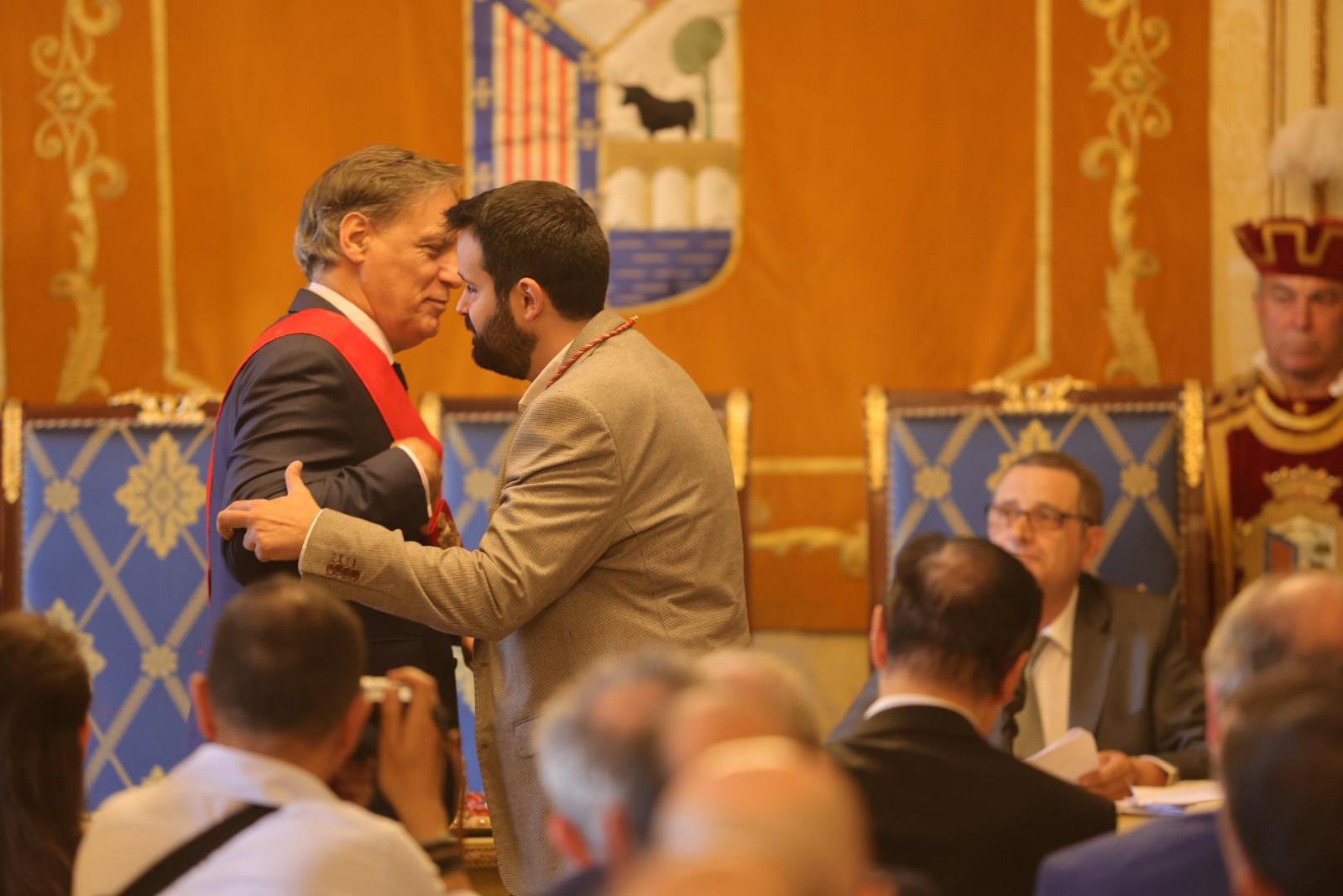 Carlos García Carbayo ya es alcalde de Salamanca