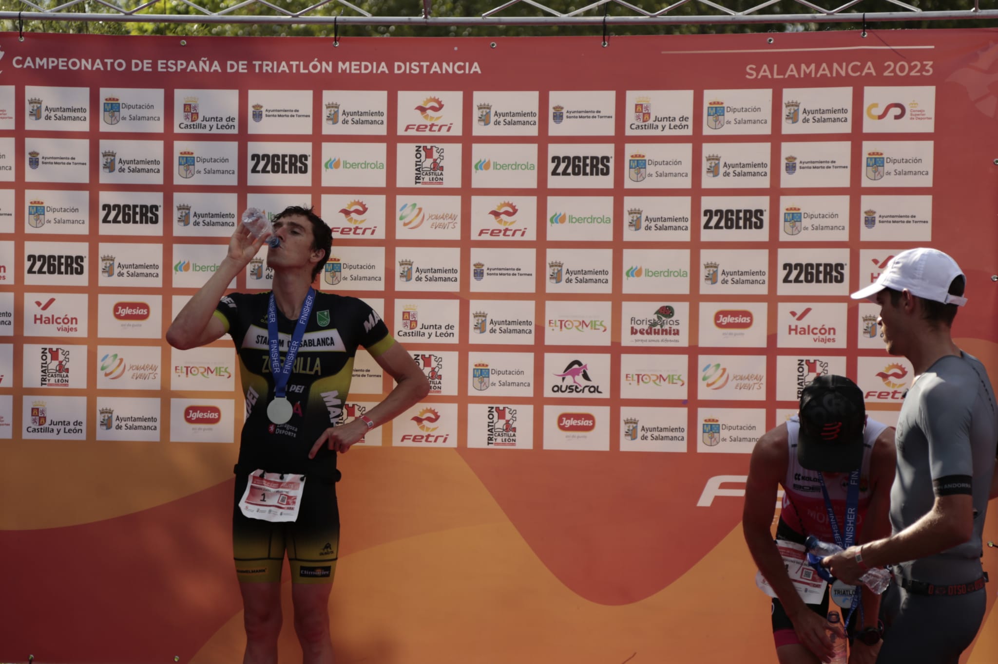 Casi 1.000 participantes en el Campeonato de España de Triatlón y Aquabike MD Salamanca 2023