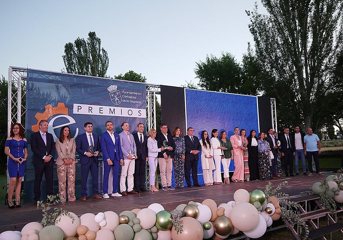Foto de familia de los premiados en la pasada edición de los premios