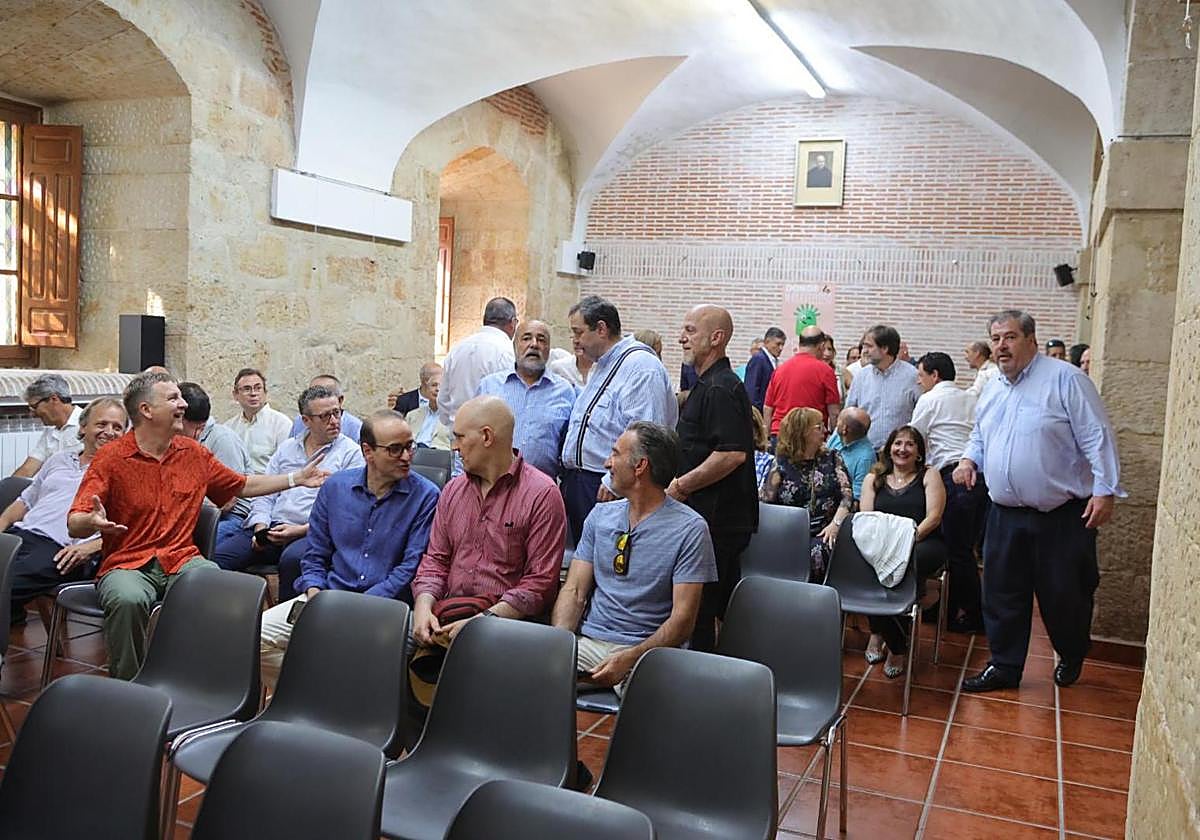 Reunión de antiguos alumnos en el Maestro Ávila