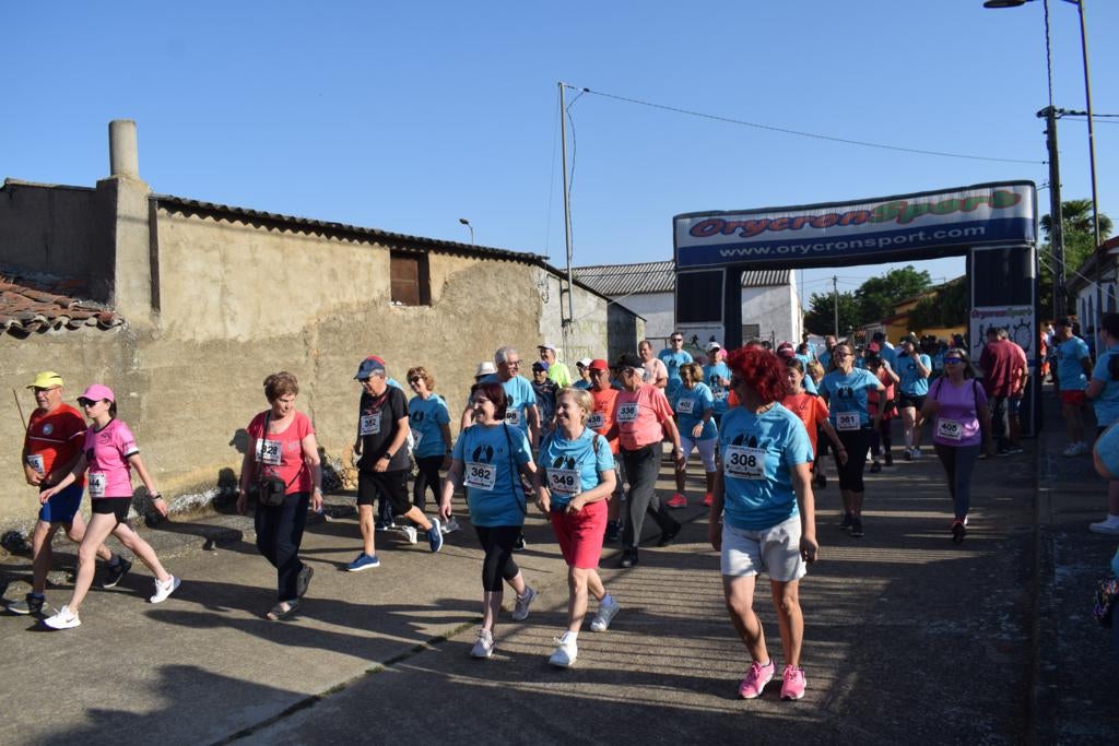 Un centenar de corredores en la IX Carrera Popular Alba de Yeltes