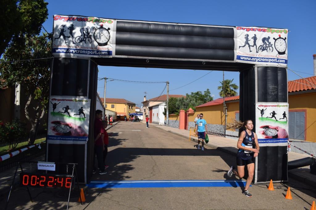 Un centenar de corredores en la IX Carrera Popular Alba de Yeltes