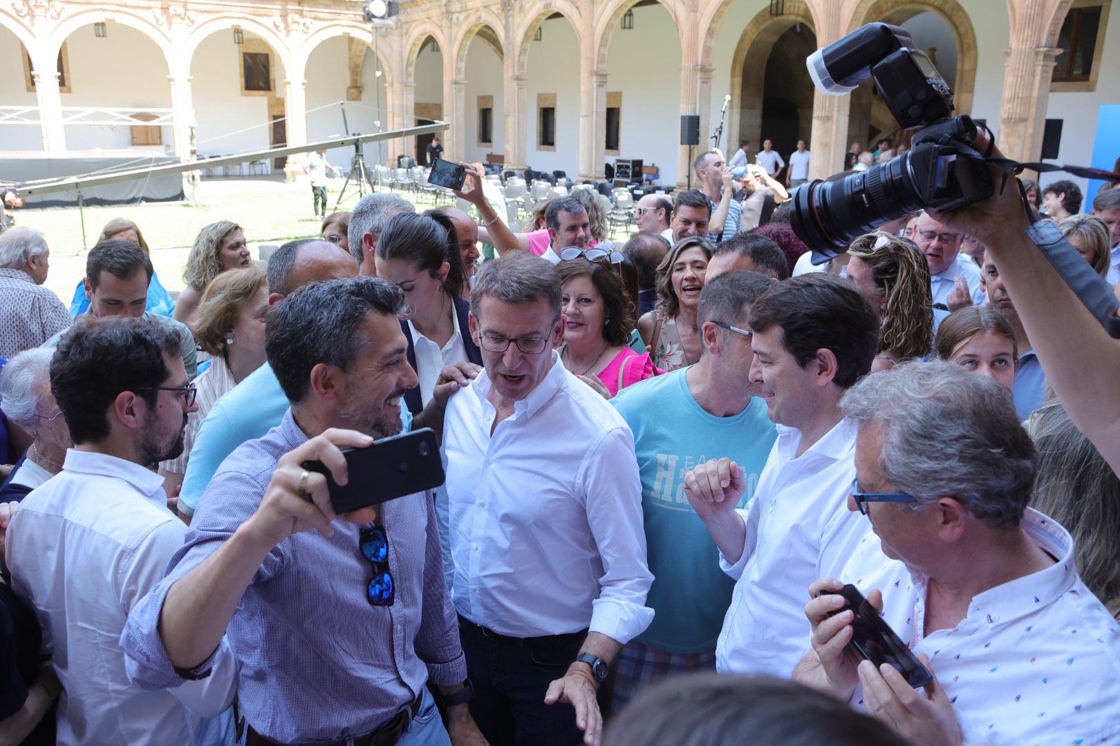 Feijóo visita Salamanca antes de la campaña electoral