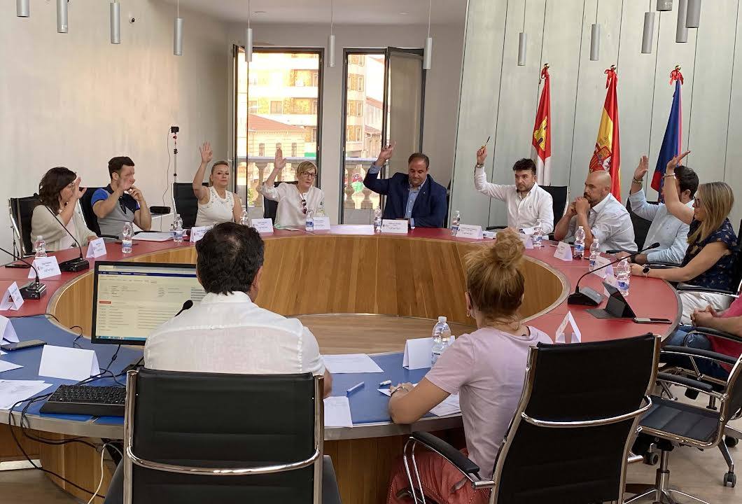 Pleno de organización interna del Ayuntamiento de Guijuelo.