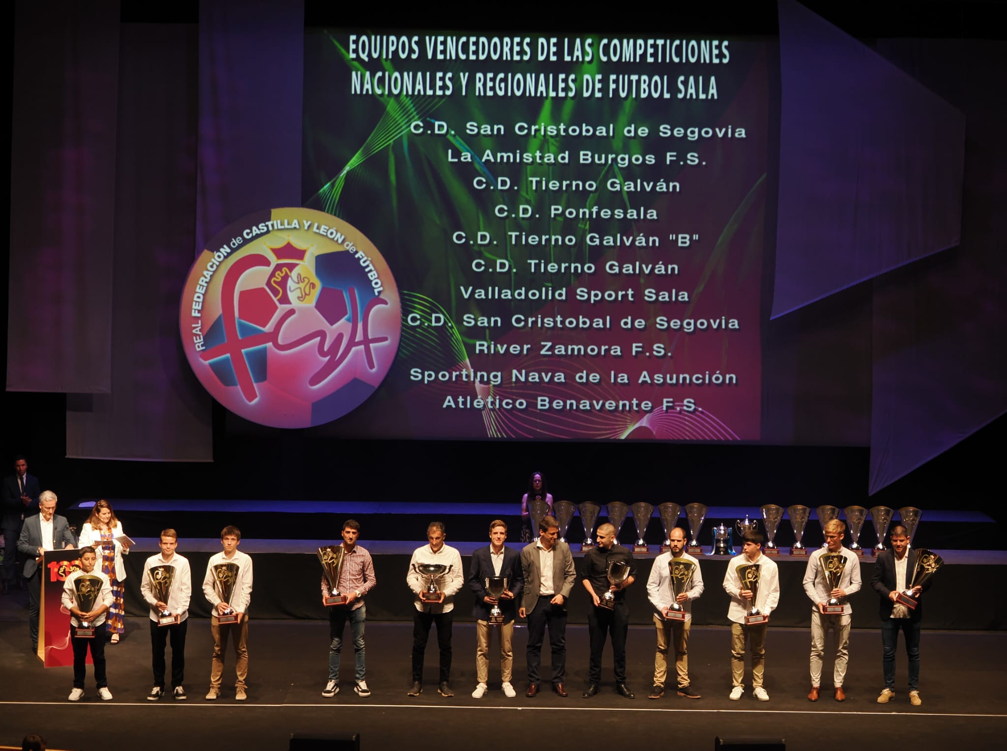 Entrega de trofeos a los Campeones RFCYLF 2022/23