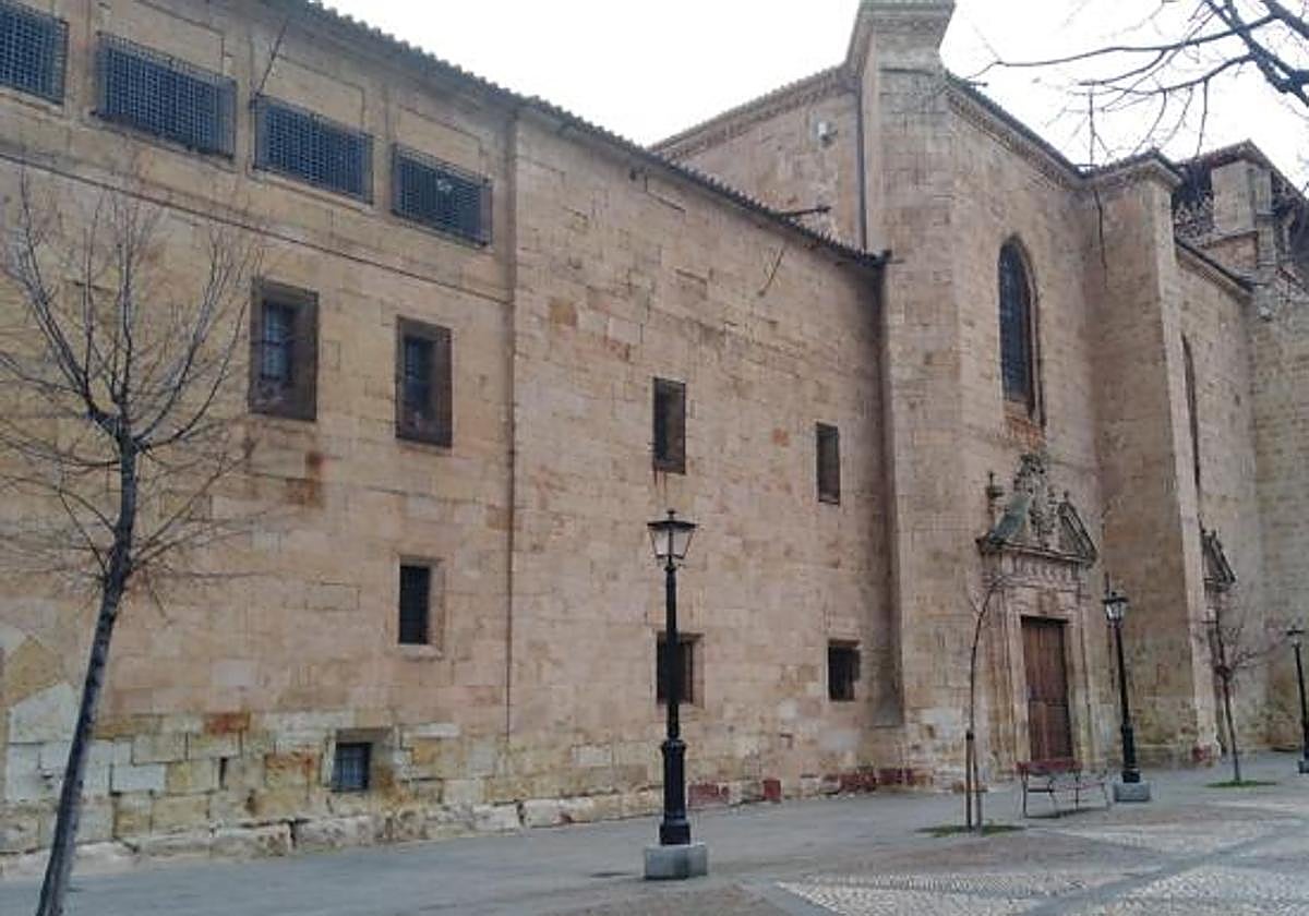 Fachada del convento de las Úrsulas.