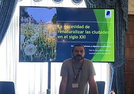 Raúl de Tapia, en la Universidad Menendez Pelayo