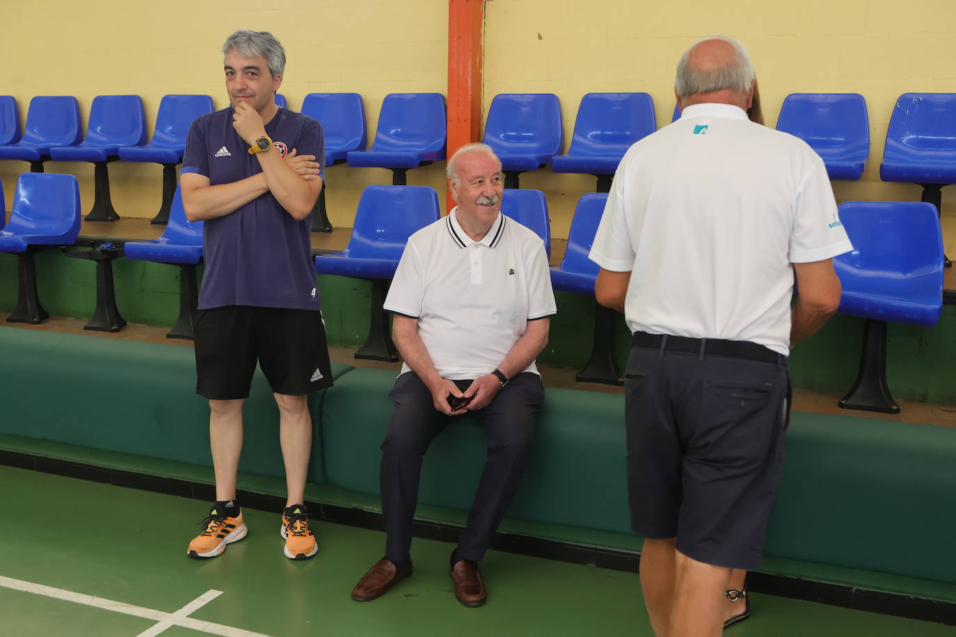 Vicente del Bosque visita su campus en Salamanca