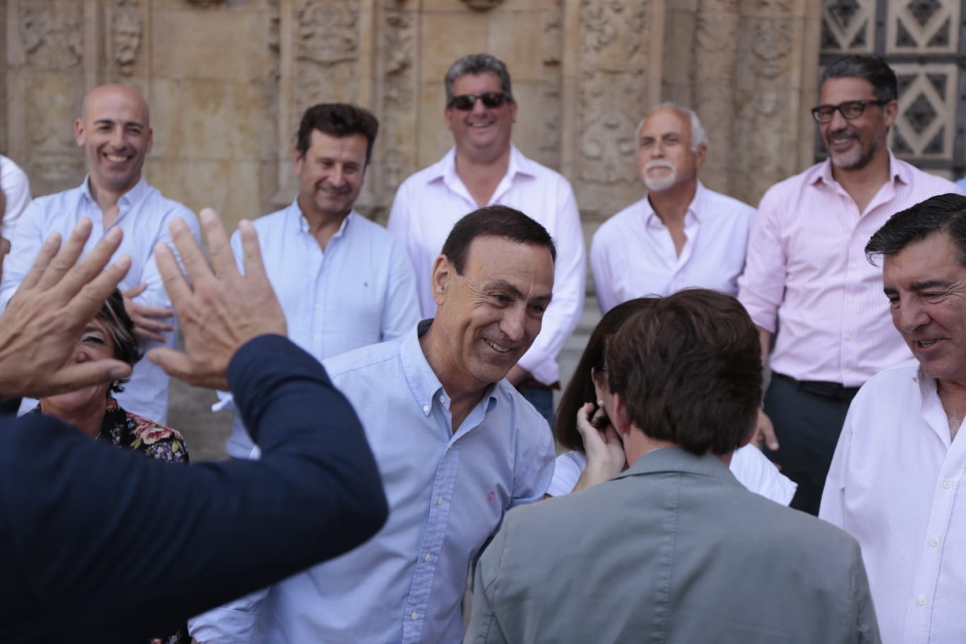 Almeida visita Salamanca y apuesta por su comunicación ferroviaria con Madrid