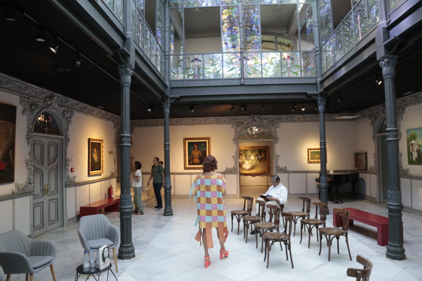 Ágatha Ruiz de la Prada presenta sus memorias en la Casa Lis