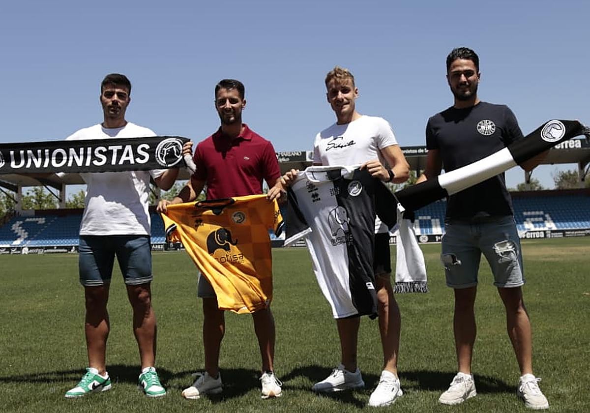 Unionistas presenta a Manu Ramírez, Camus, Iván Martínez y Erik Ruiz