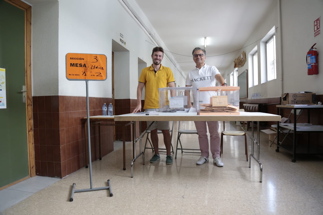 Normalidad en las primeras horas de la jornada electoral en Salamanca
