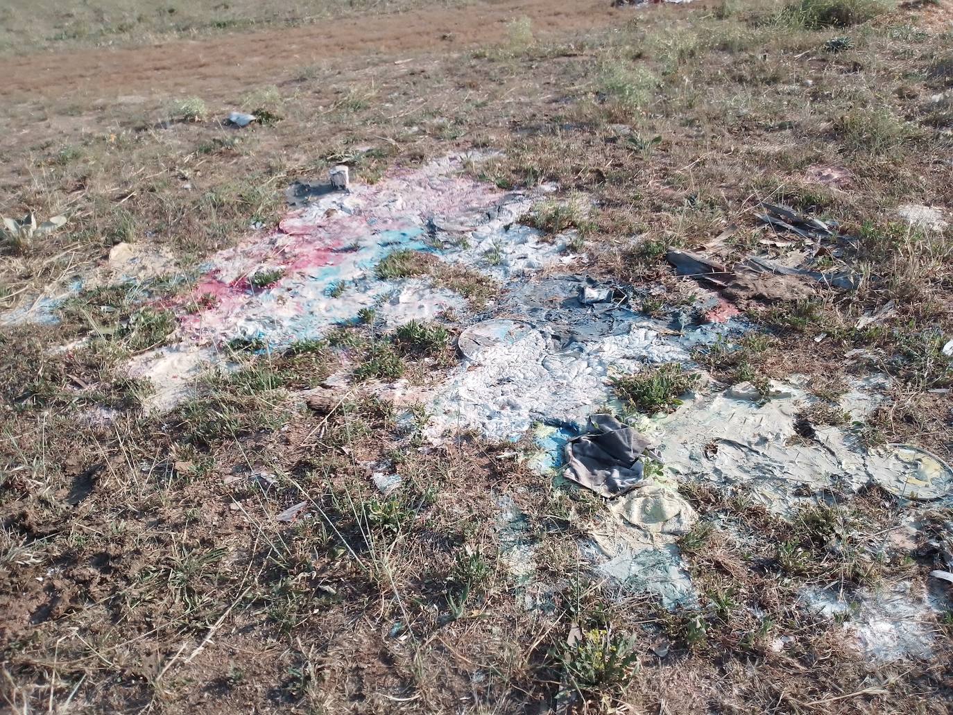 Aparece más basura en el zona de Tejares