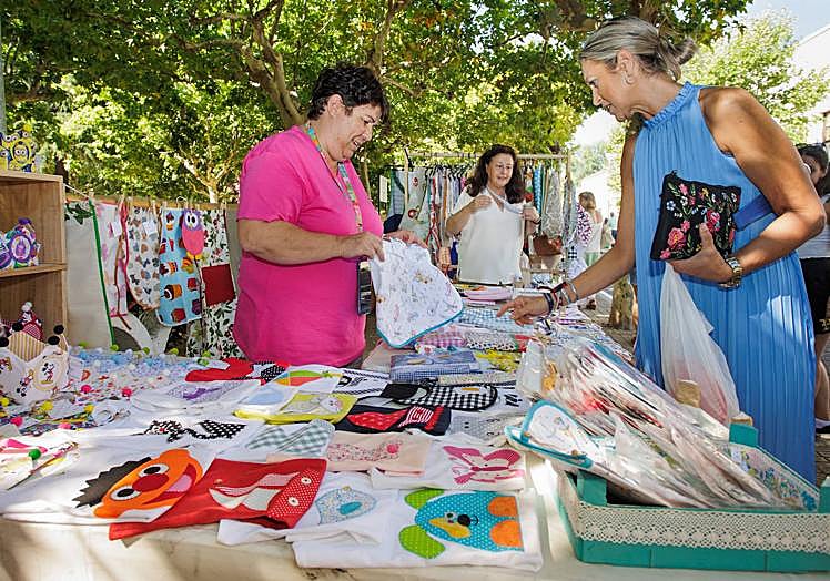 Imagen principal - El Martes Chico de Ciudad Rodrigo se consolida en edad y grandeza