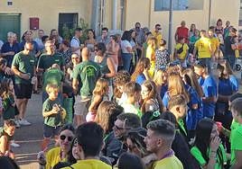 Doñinos de Salamanca llena las calles de color en honor a Santo Domingo de Guzman