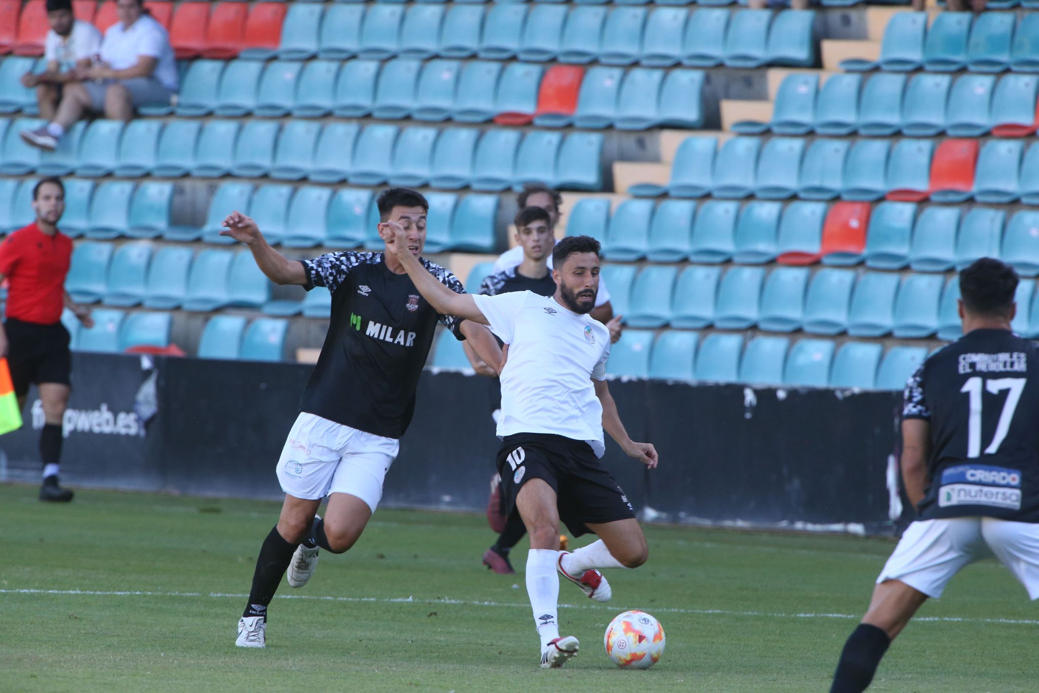 El Helmántico acoge una goleada del Salamanca frente al Ciudad Rodrigo (7-0)