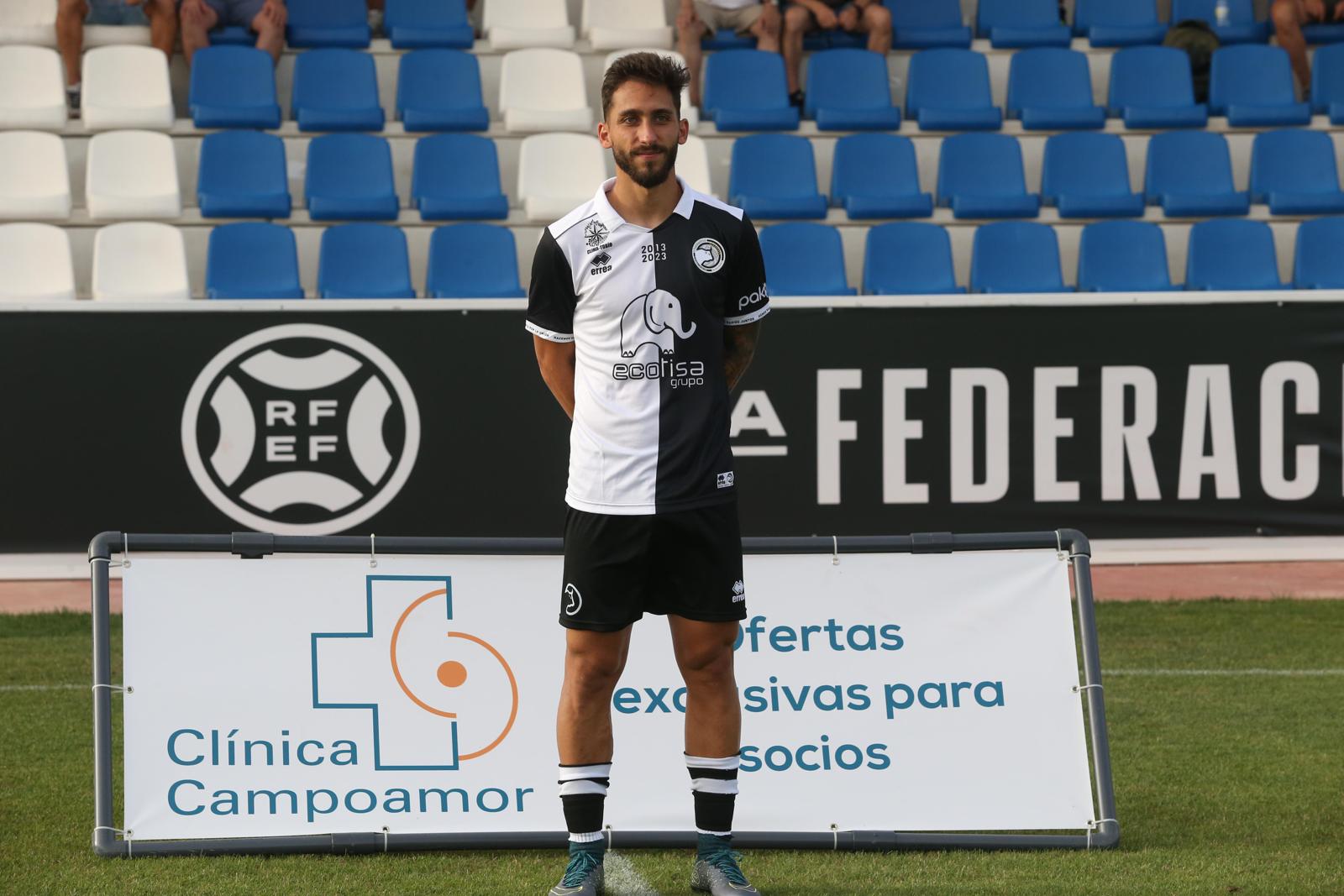 Unionistas vence en el Memorial UDS y presenta a la plantilla ante su afición