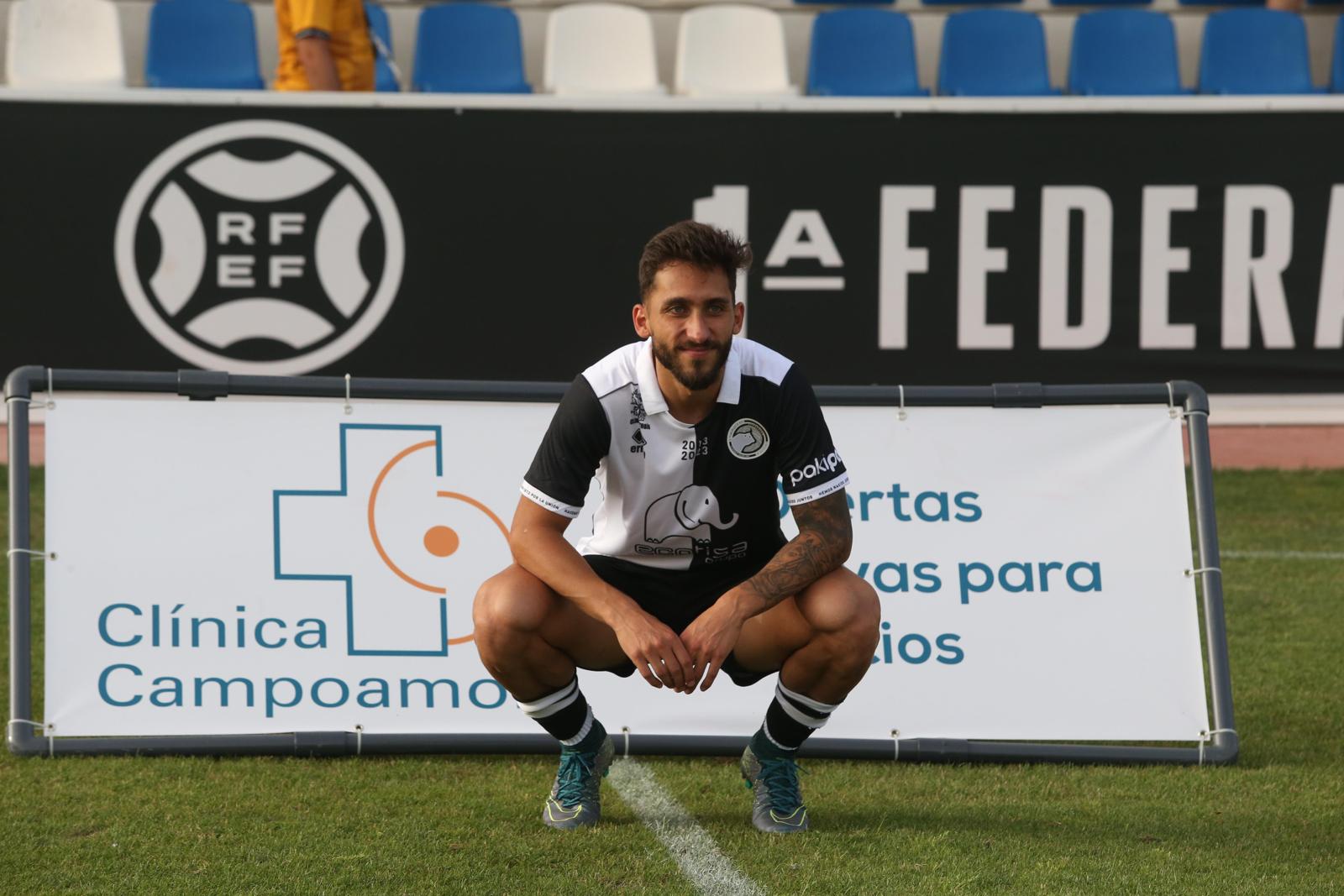 Unionistas vence en el Memorial UDS y presenta a la plantilla ante su afición