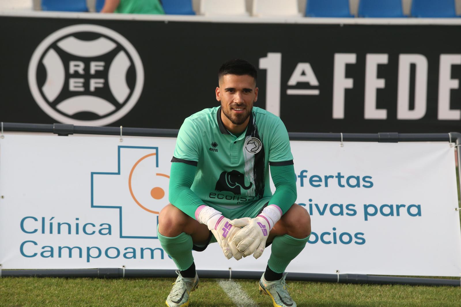 Unionistas vence en el Memorial UDS y presenta a la plantilla ante su afición