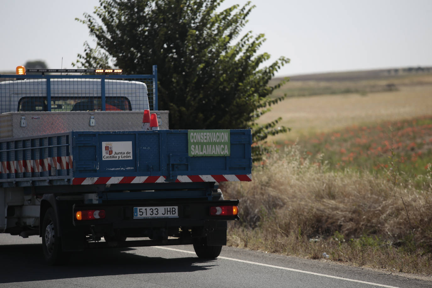 Cuando las cunetas se convierten en un vertedero