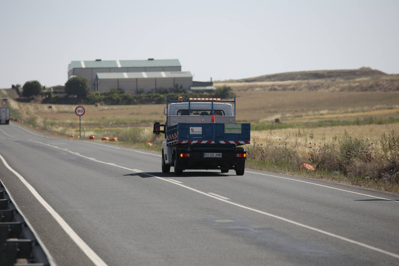 Cuando las cunetas se convierten en un vertedero