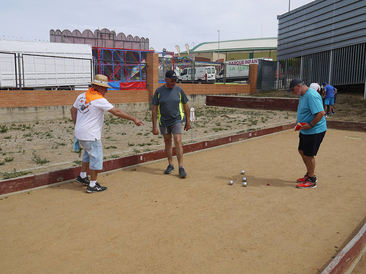 Paella popular en Carbajosa a la espera del día de San Roque