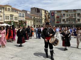 Procesión y ofrenda floral en honor a la Virgen de la Asunción en la localidad de Guijuelo