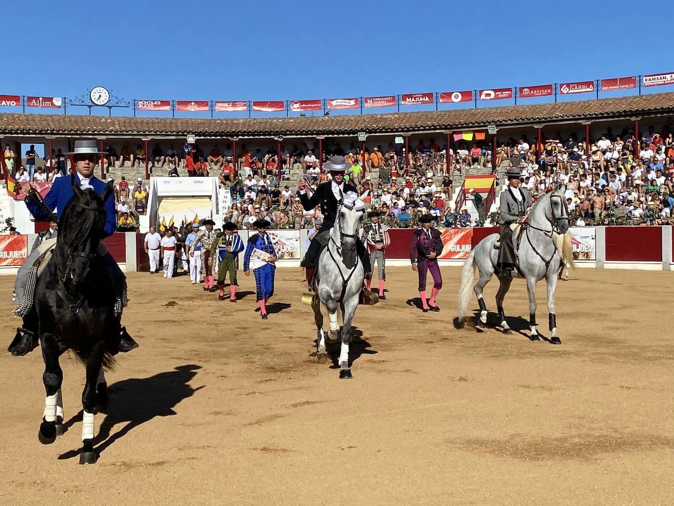 Siguen las &#039;Fiestas y Ferias&#039; de Guijuelo con rejoneo y música hasta el amanecer