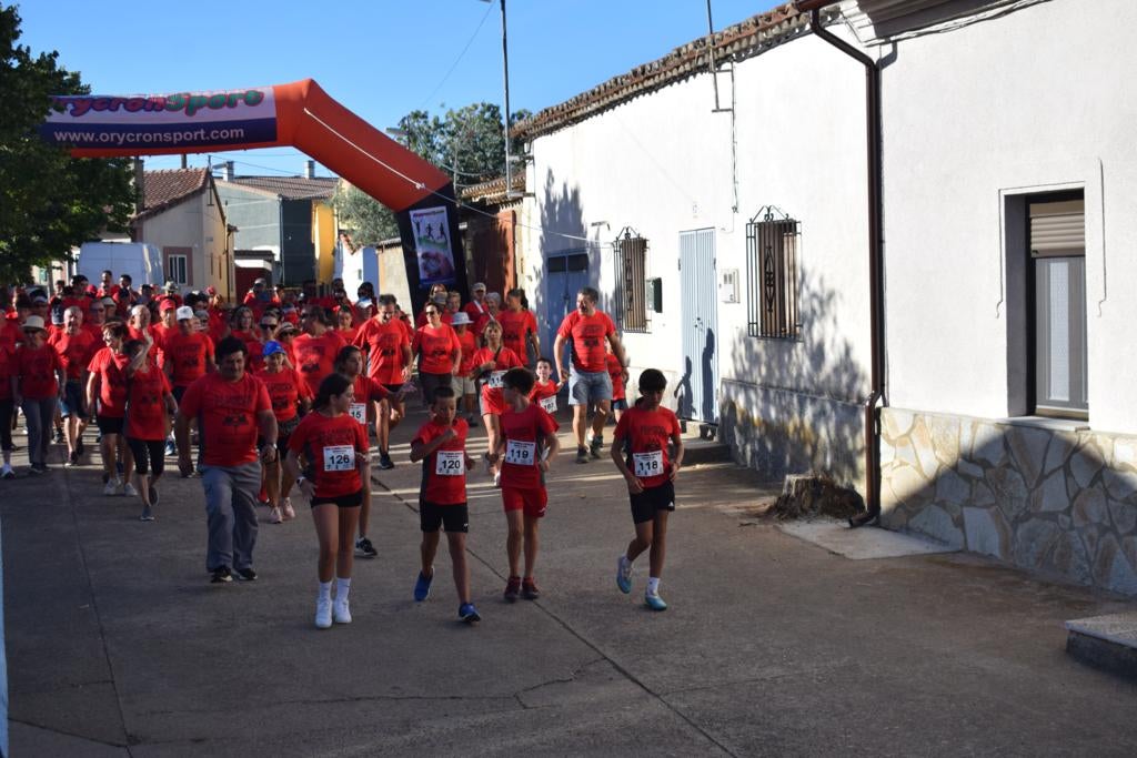 La VIII Carrera Popular en Aldehuela de Yeltes, en imágenes