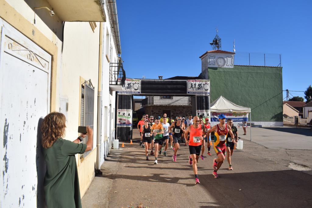 Raúl Blanco y Olga Justo ganan la II Carrera Popular de Morasverdes